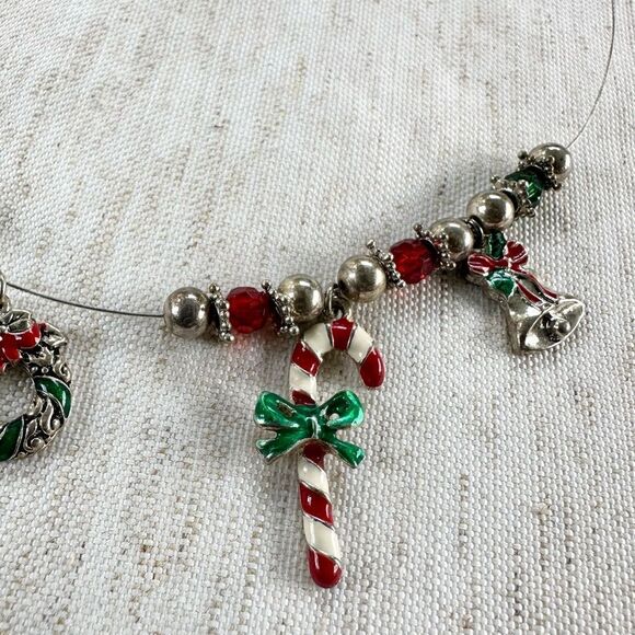 Festive Vintage Christmas Costume Bundle Jewelry Bundle (5) Items - Picture 11 of 11